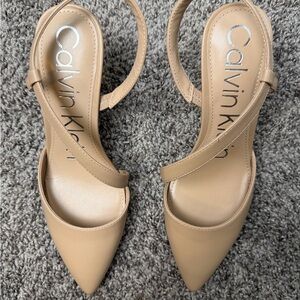 Calvin Klein Size 7.5 Nude Pointed Slingback Heels